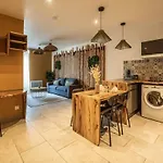 Chez Le Golfeur - Coeur & Vignes Apartment *